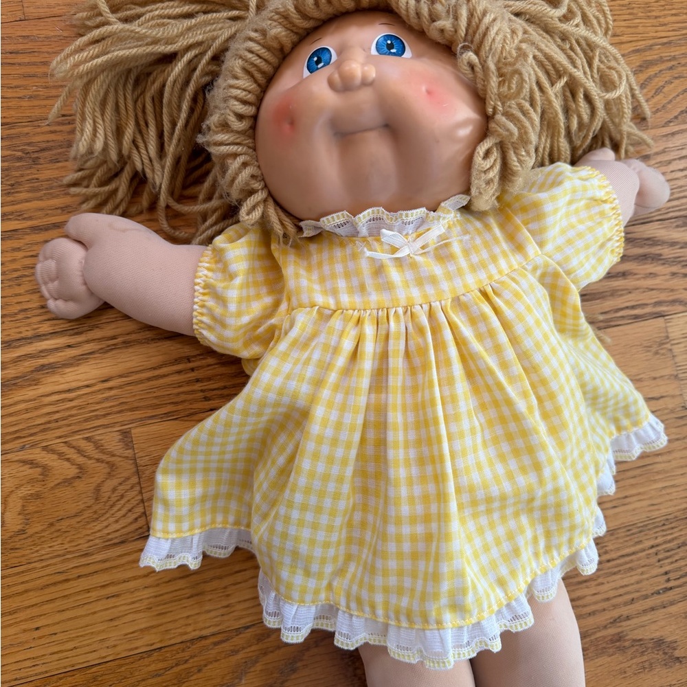 Cabbage Patch Kids Gingham Dress Doll Yellow hair, blue eyes, tag 1978, 1982 - Picture 2 of 15